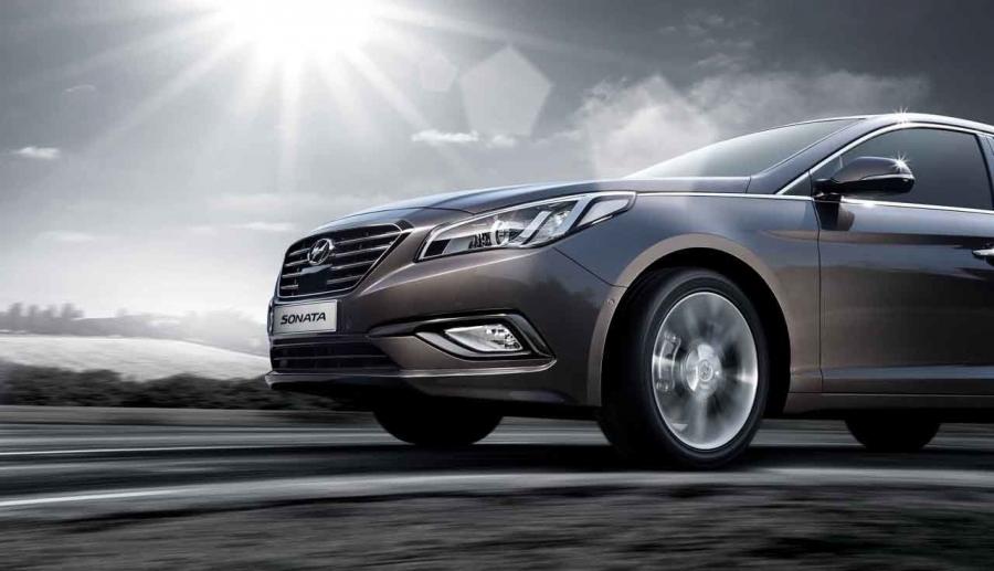  Hyundai Sonata 2015 года  (фото 2 из 16)